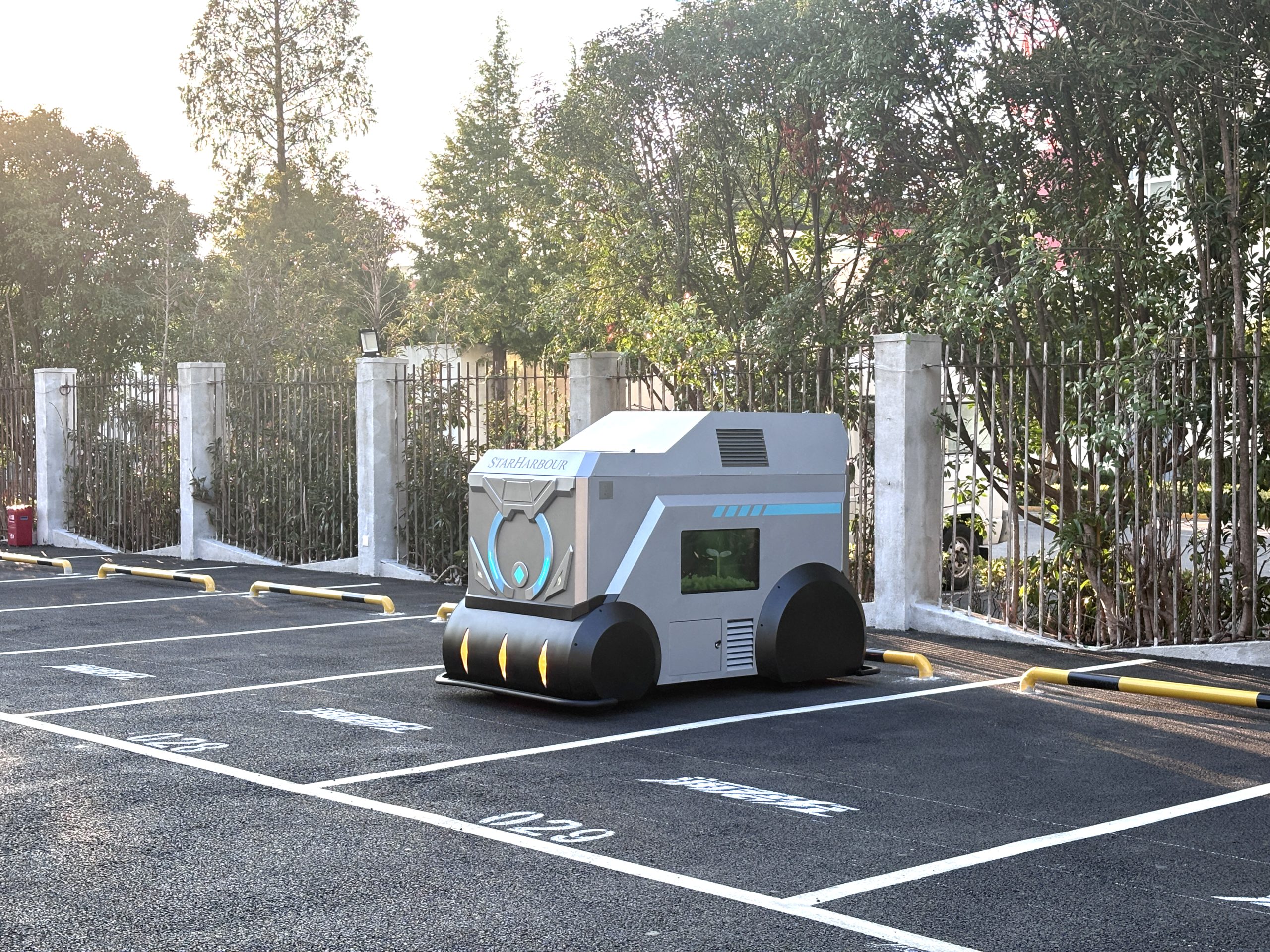 Star-flash Smartcharge Featured on Dragon TV! Intelligent Charging Solution Gains Spotlight from Mainstream Media